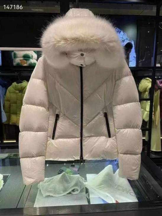 Picture of Moncler Down Jackets _SKUMonclersz0-326yr38837303